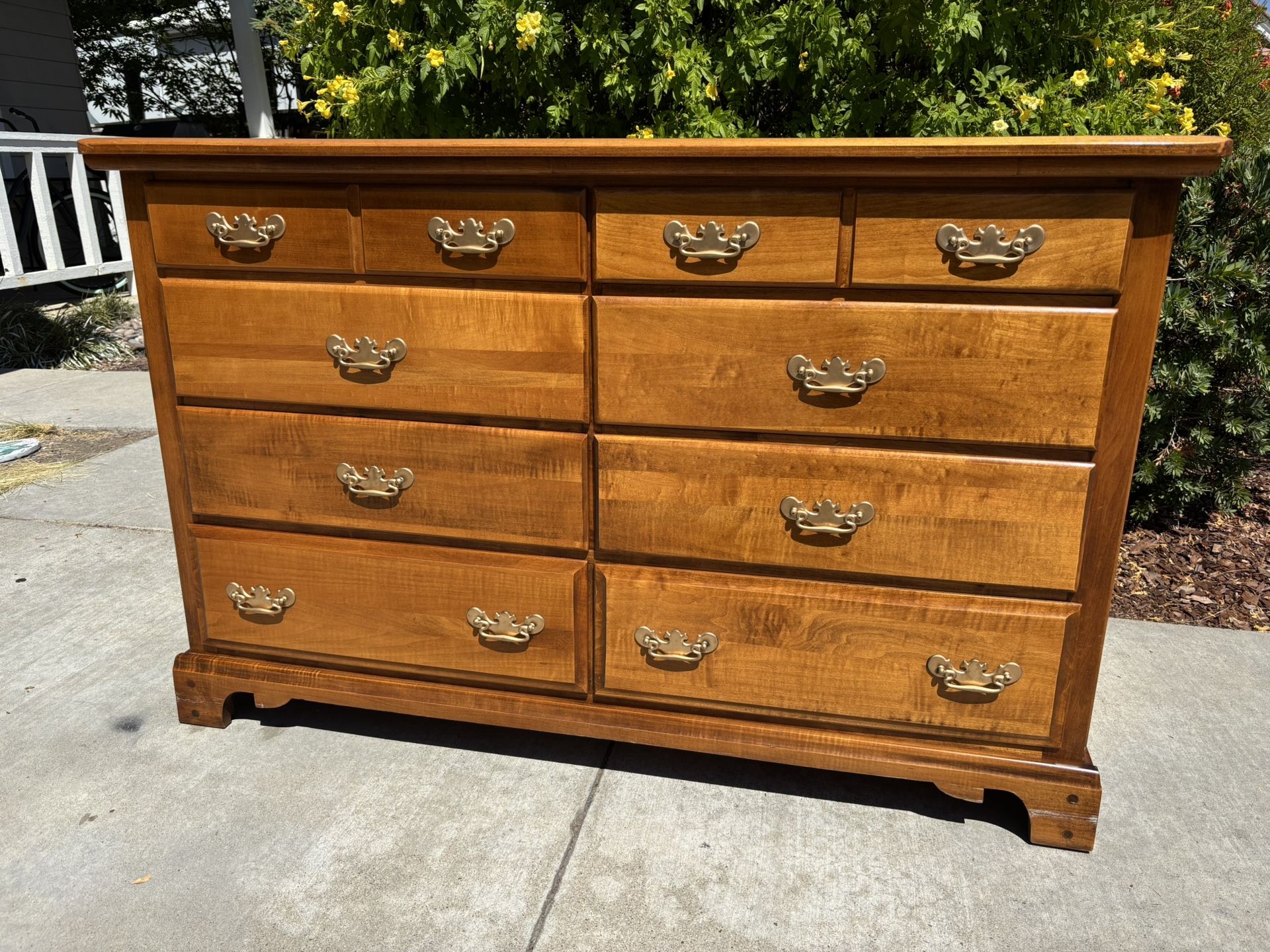 Antique Solid Wood Dresser Chest of Drawers Furniture Great Condition