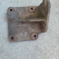 Ford C7SA-2882-A Mounting Bracket A/C Compressor Pedestal