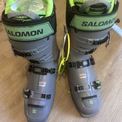 MENS SKI BOOTS SOLOMON BRAND NEW
