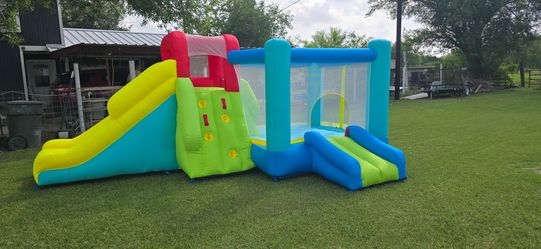 Selling bounce house / moon jump