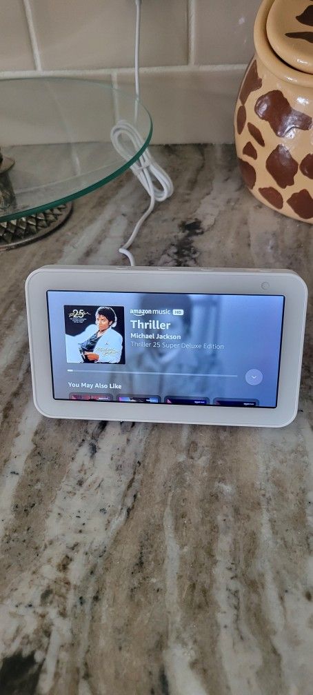 Amazon Echo Show- Like New- White