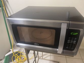 Oster Microwave 