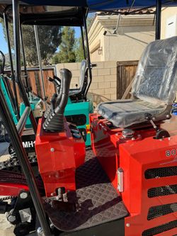 Excellent condition excavators!!!!!