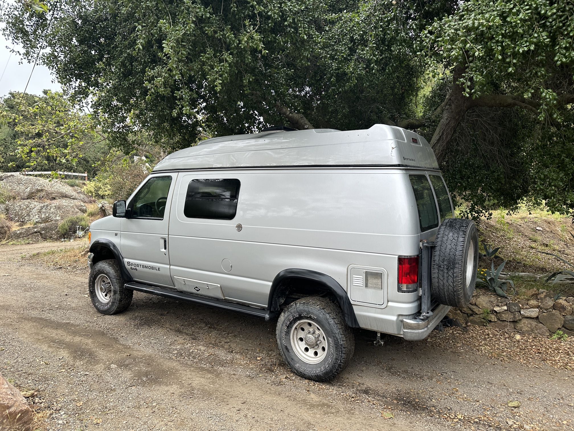 2005 Ford E-350