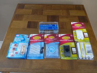 Miscellaneous Packages Of Hanging Hooks & Strips
