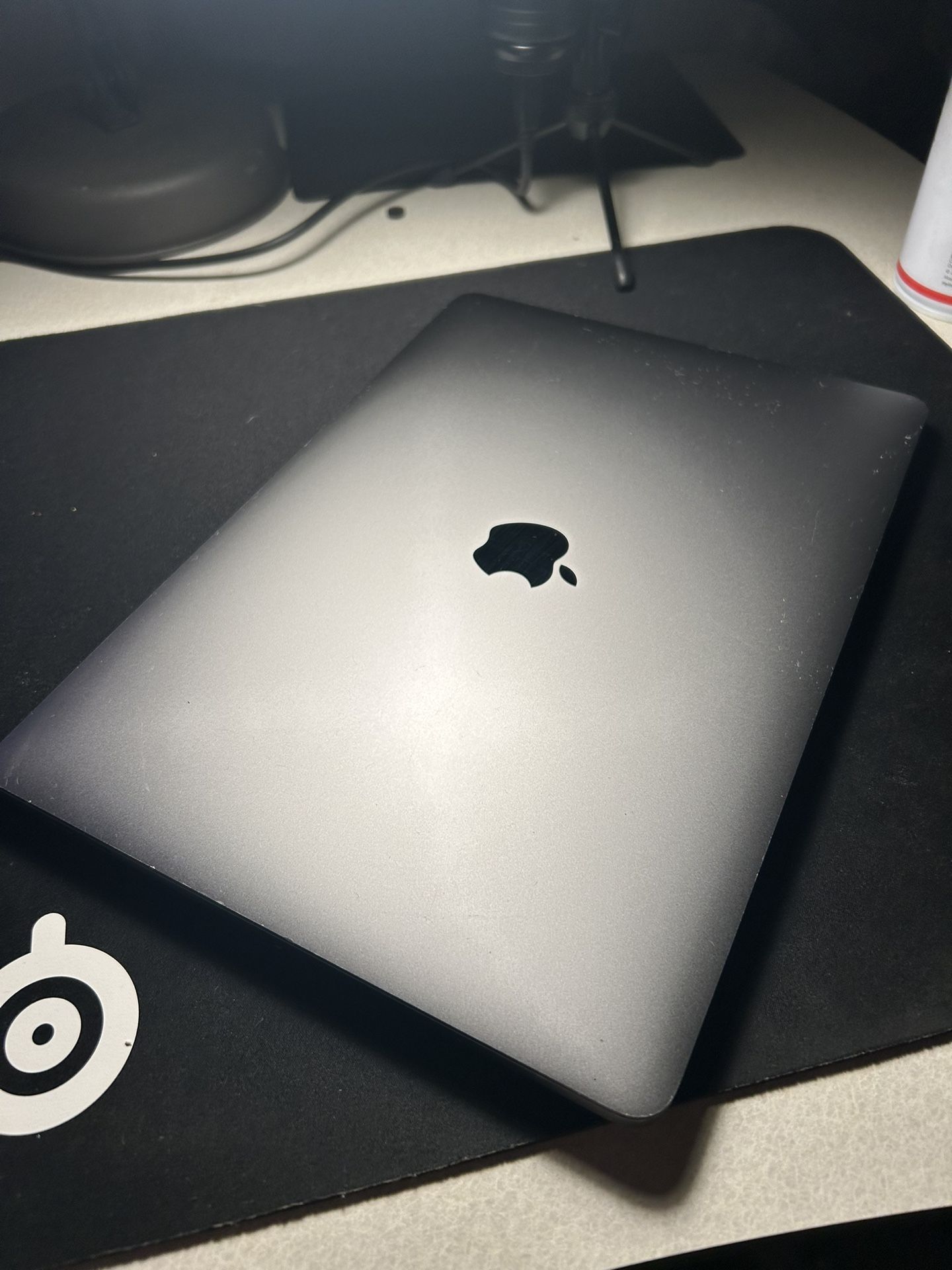 MacBook Pro A2289