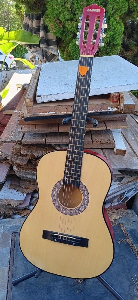 "Beginners" 6 String Guitar And Folding Guitar Stand