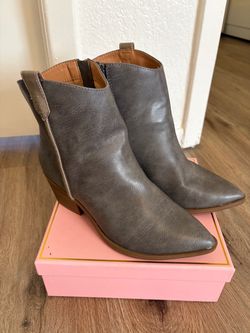 Women’s boots