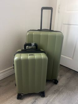 Cal Pak 8 piece luggage