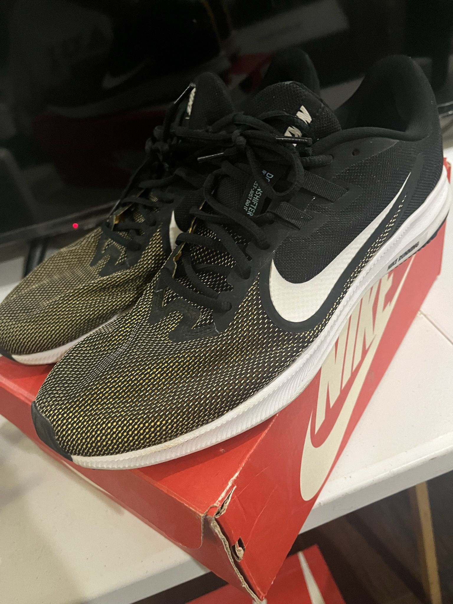 Men’s Nike running shoes 