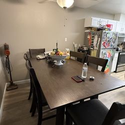 Dining Table + 6 Chairs 