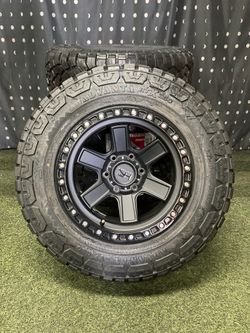 Hardrock 6x139.7 17x9.0 Chevy Silverado 6 Lug 17 Inch Wheels