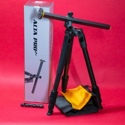 Vanguard Alta Pro 2+ 264CT Carbon Fiber Tripod + Case + Spiked Feet