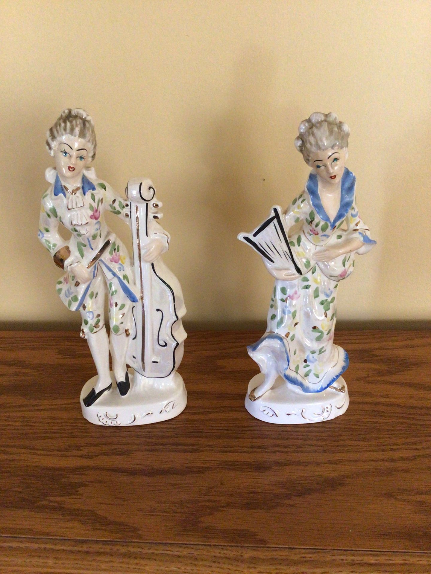 Antique Figurines 