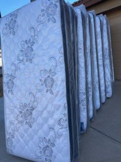 New Queen Pillow Top