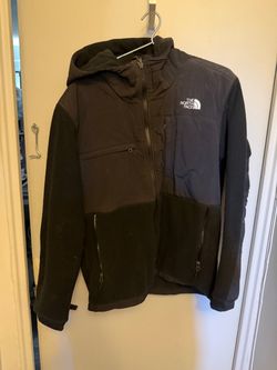The North Face Men’s Hooded Fleece Jacket – Medium