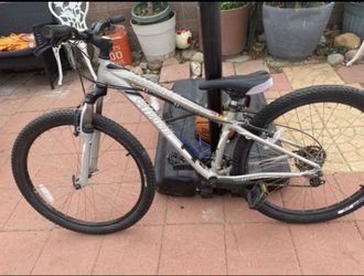 Hard rock specialized mountain bike