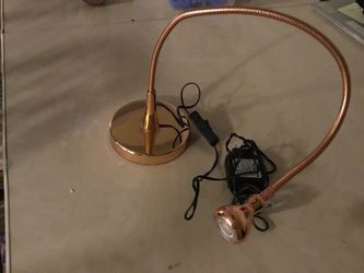 Desk lamp