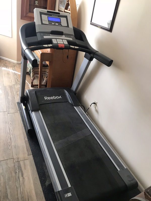 Reebok Treadmill Intermix Acoustics 5.5 for Sale in Clovis CA OfferUp