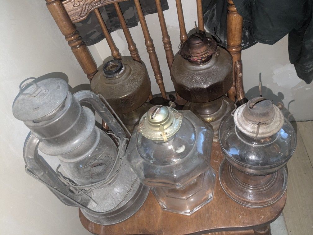 Antique Oil Lamps And Lanterns Really Good Shape