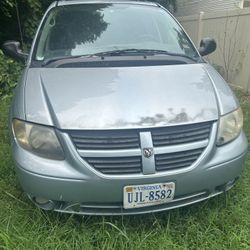 2005 Dodge Caravan 