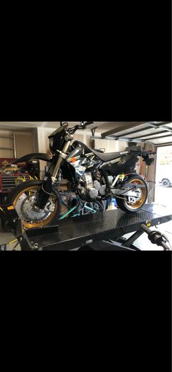 Heavy Duty Pneumatic Motorcycle Lift