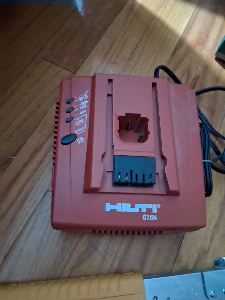 Hilti C 7/24 Charger