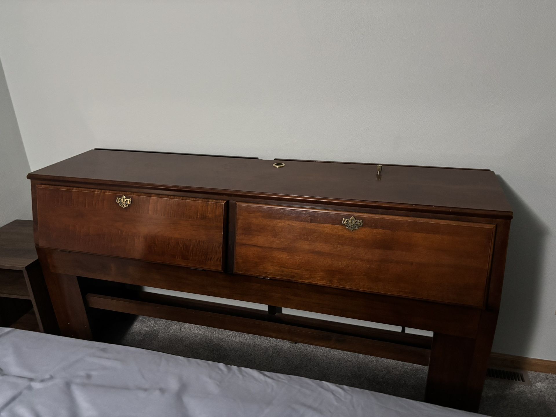 Queen Headboard With Storage