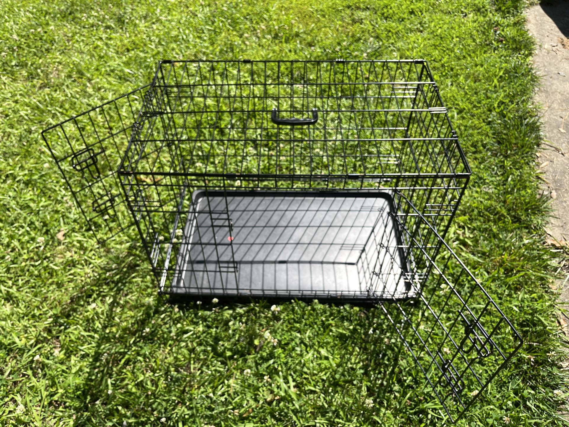 Pet Cage - Great Condition - 2 Doors - Easily Folds - Plastic Tray in Bottom - Handle - See Video