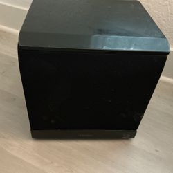 Definitive Technology SuperCube 6000 Powered Subwoofer – With Remote