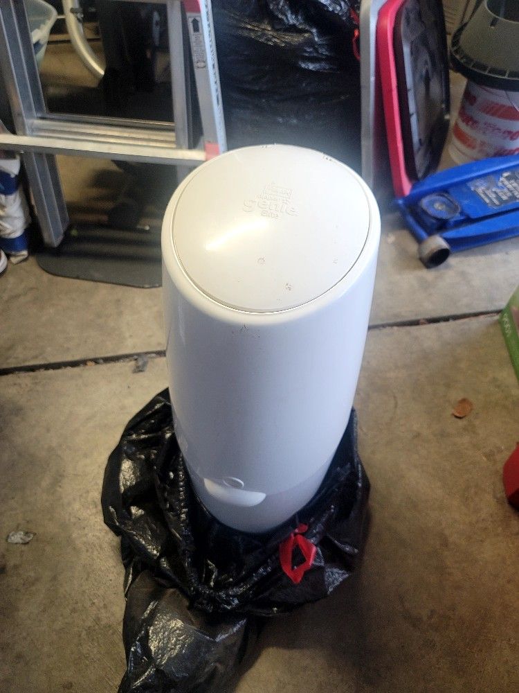 Diaper Genie Used
