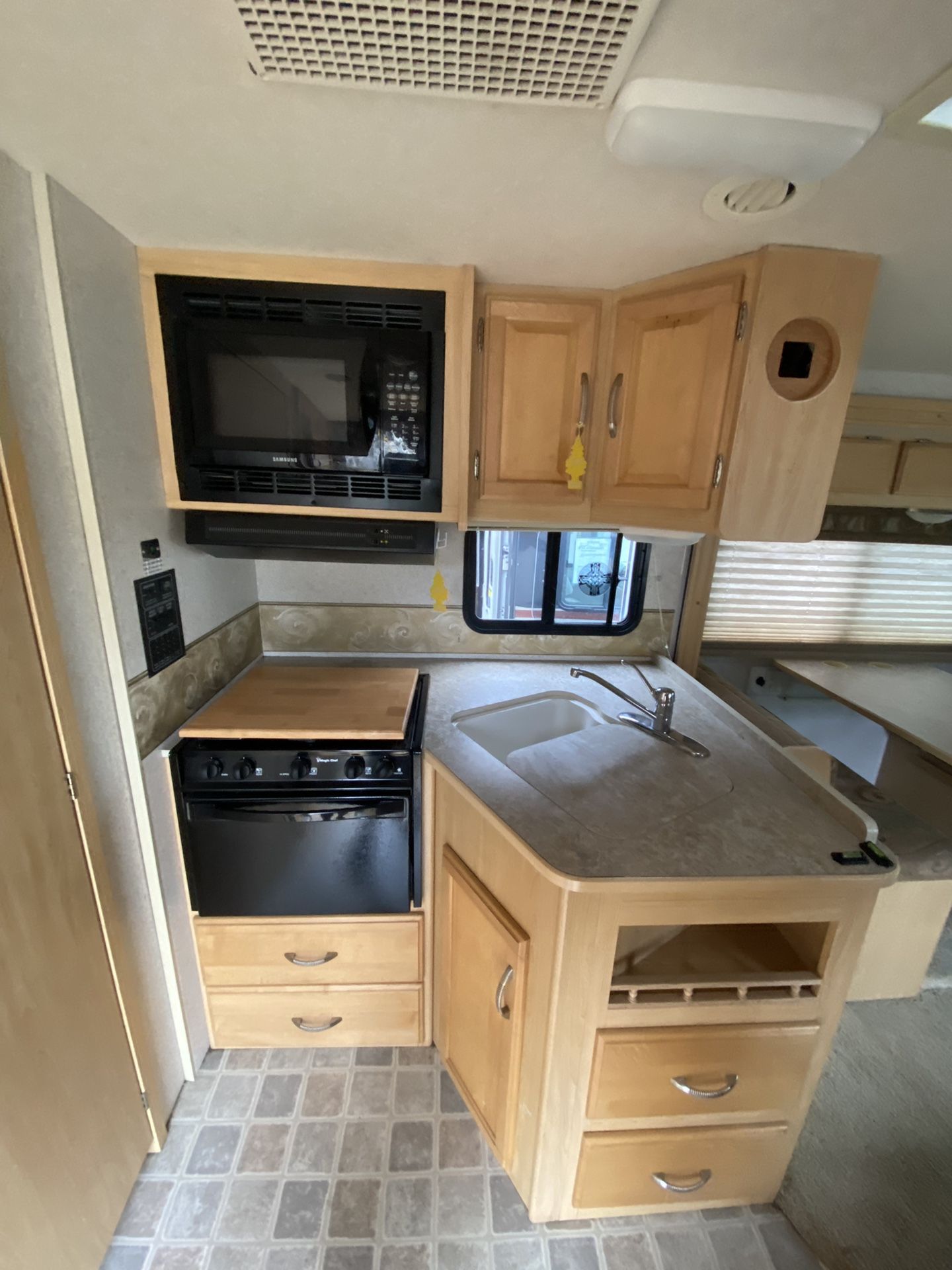 2005 Winnebago Aspect 23D for Sale in Skok, WA OfferUp