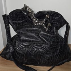 Chanel X-Large Rodeo Drive Tote Bag 