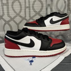 No Box- Nike Air Jordan 1 Low GS Bred Toe 2.0 -3.5Y -553560-161 Youth