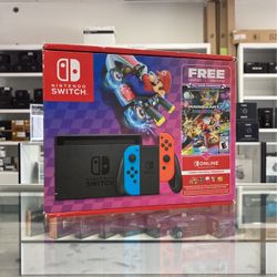 Nintendo Switch Mario Kart 8 Bundle