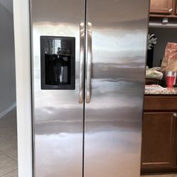 GE Refrigerator