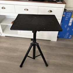 Tripod Table