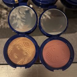 Signature club a precious Moroccan argan oil and henna, bronzing powder and precious Moroccan argan oil and Henna blush
