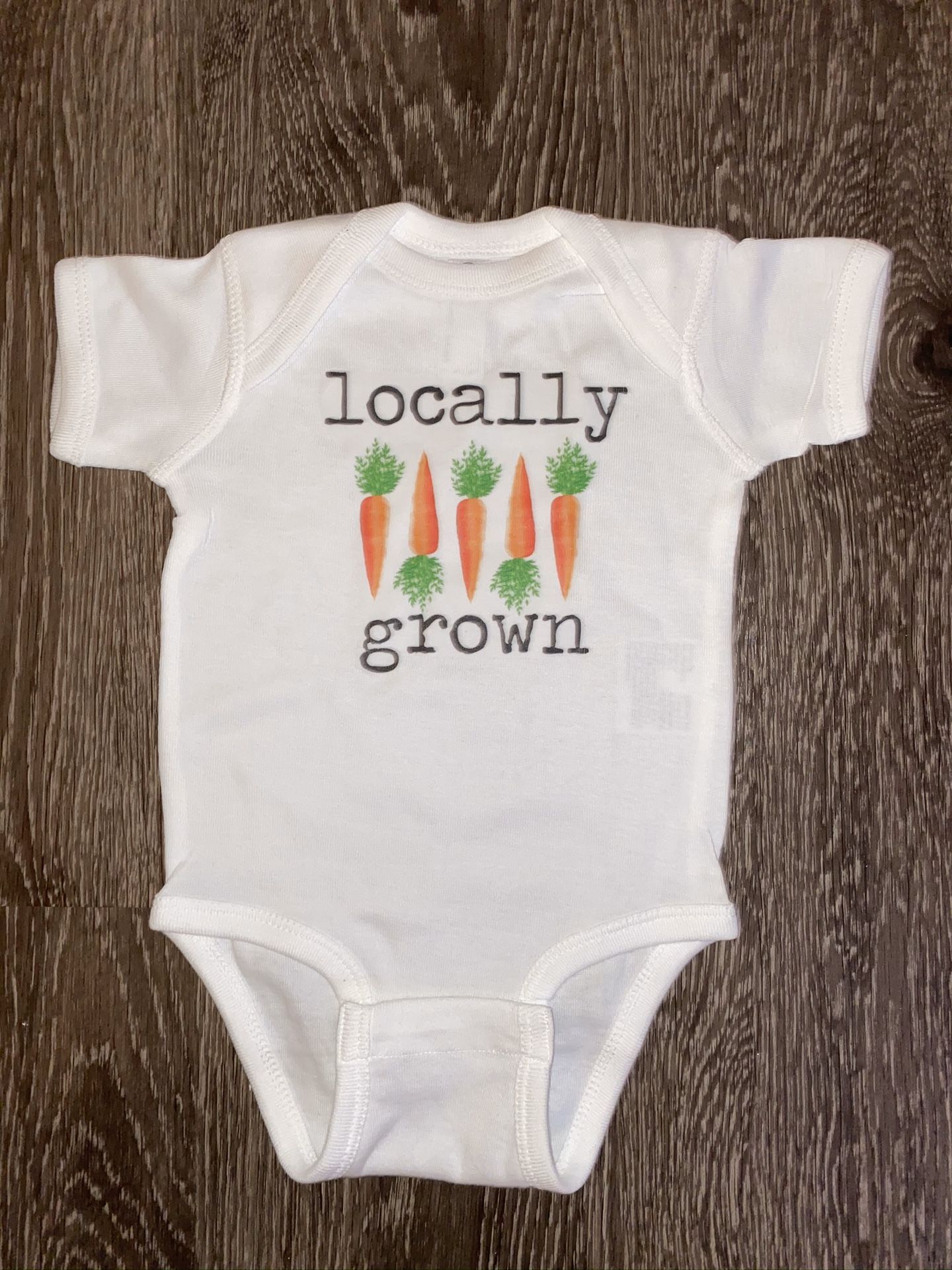 Custom cute onesies( all new) made to order!