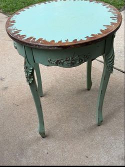 Vintage style coffee Table