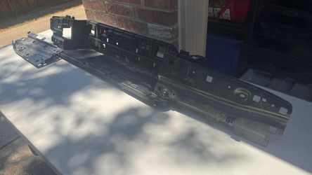 2022-2026 rear bumper face bar / 2022-2026 barra frontal del parachoques trasero