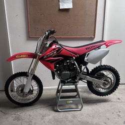CR85R