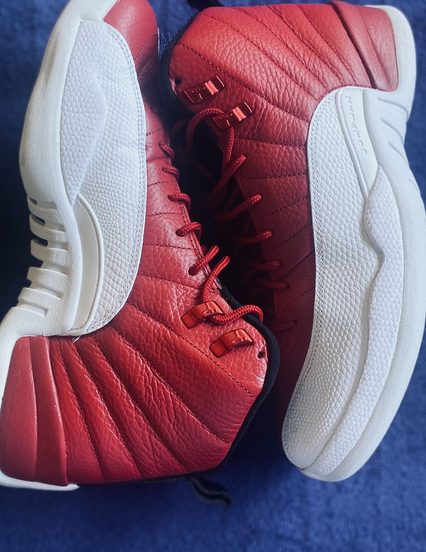 JORDAN 12 Gym Red