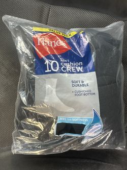 Hanes Men’s 10 Cushion Crew Socks