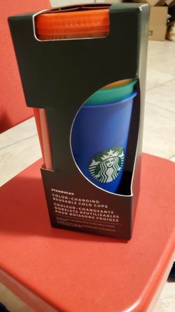 Starbucks cup’s color changing