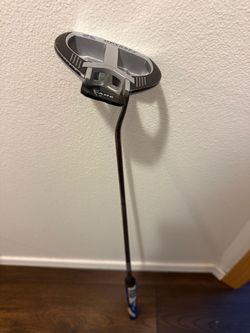 Odyssey  WORKS VERSA TANK MARXMAN FANG 34” Putter Brand super stroke grip - RH