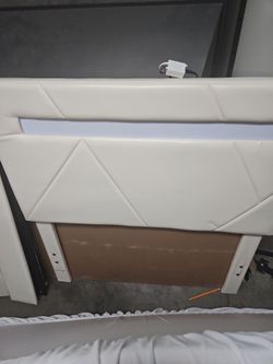 Free Twin frame and matress