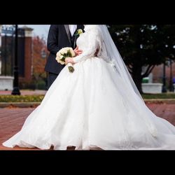 Stunning Wedding Dress – Excellent Condition