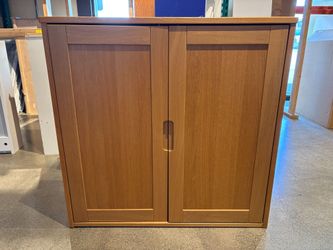 Blonde Minimal Solid Wood 2-Door Upper Cabinet
