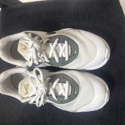 Woman Nike size 4 1/2 $10